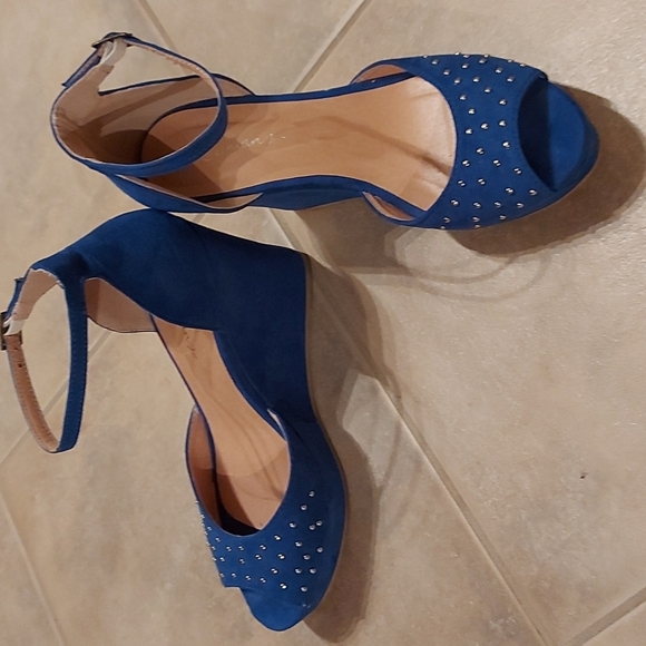 Royal Blue Suede Ankle Strap Platform Wedges with Silver Studs - Picture 6 of 6